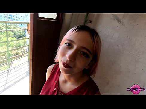 ❤️ Донишҷӯи шаҳвонӣ як бегонаро дар берун мекашад - конча дар рӯи ӯ ❌ Видео мақъад дар мо ❌️❤
